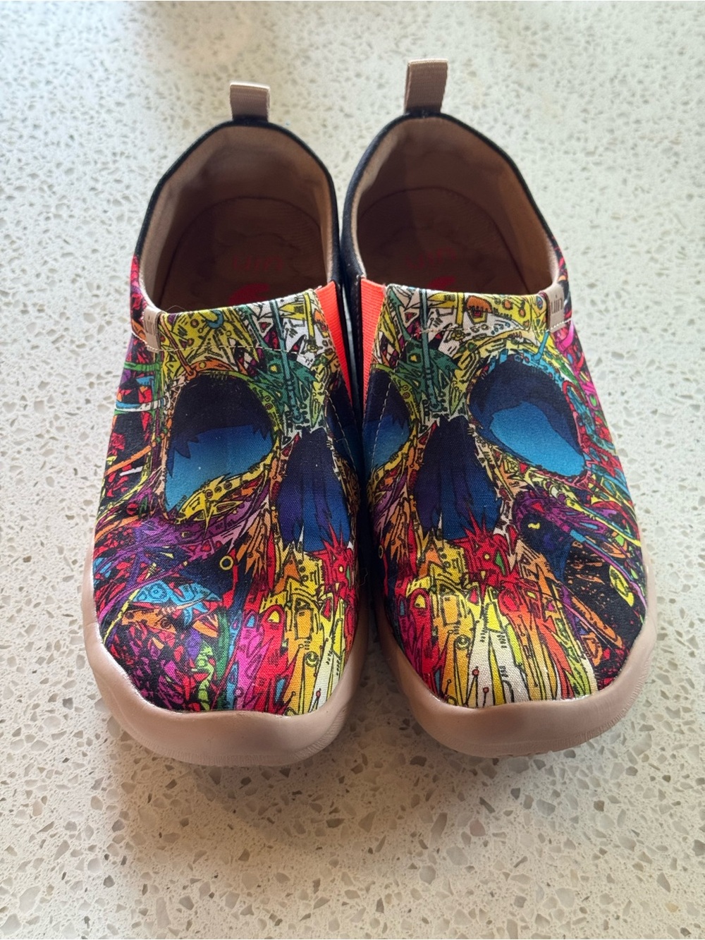 UIN Multicolor Skull Print Slip-On Flats